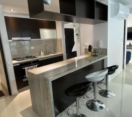 Apartamento moderno al frente del CC El Cacique