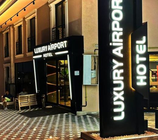 Luxury Airport Hotel