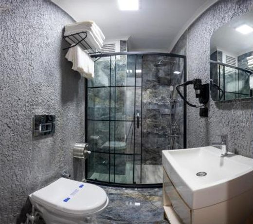 Luxury Airport Hotel