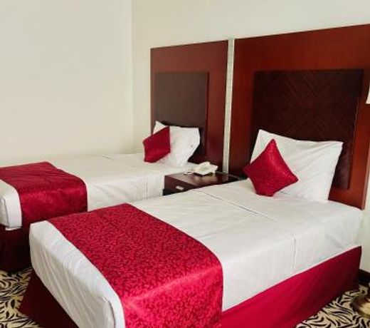 MRA Grand Hotel