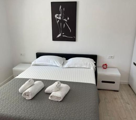 New Bazaar Apartment in Tirana