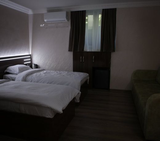 Opera Avenue Hotel