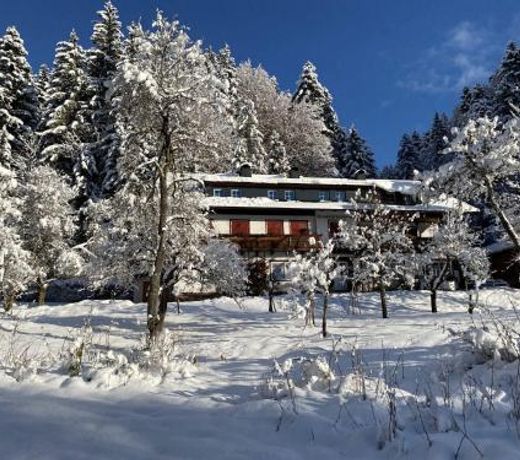 NearBy Hotel