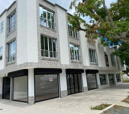 Lindo apartamento con estacionamiento Buga