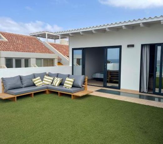 New Rooftop Penthouse with Oceanview