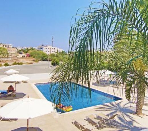 LULA - Beachfront Apartment