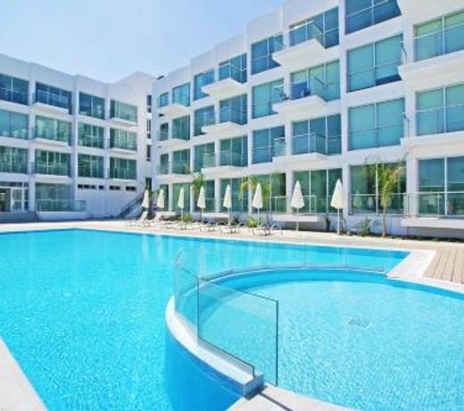 ANISE - Beachfront Apartment