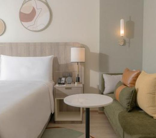 Staybridge Suites Bangkok Sukhumvit, an IHG Hotel