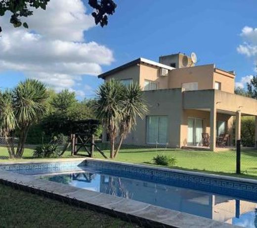 Las Acacias