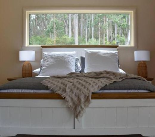 Tall Trees- Forest hideaway on Hastings Lagoon