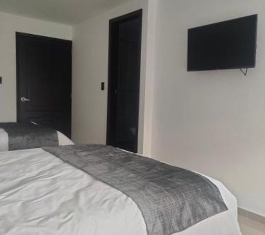 Hotel Cacique