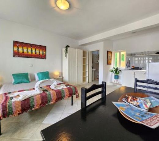 COZY STUDIO CLOSE TO THE BEACH!