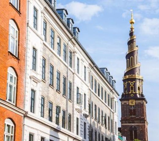 Stylish 2BR w Private Balcony in CPH City Centre