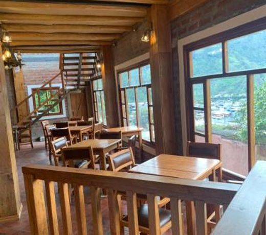 Mercedes Restaurant B&B