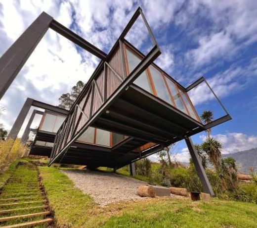 Deluxe volcán Primeras suites colgantes del mundo