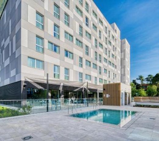 Holiday Inn Express - Madrid - Airport, an IHG Hotel