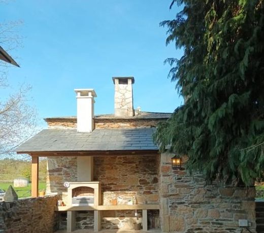 Casa Grande de Lancara