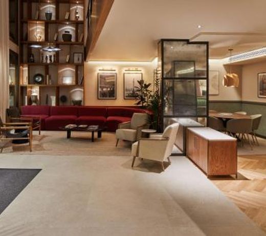 Via Sants Hotel Barcelona, Tapestry Collection By Hilton