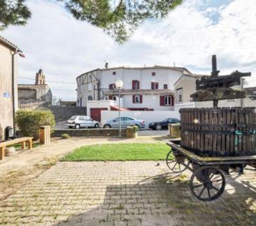 Stunning apartment in Villeneuve-ls-Montra with WiFi and 1 Bedrooms