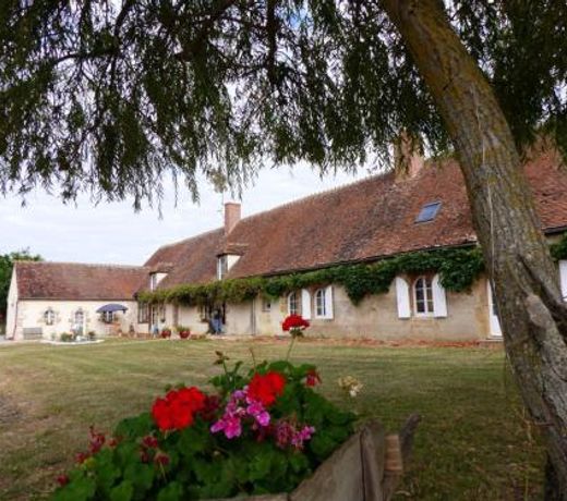 GÃ®te Lurcy-Levis, 5 piÃ¨ces, 10 personnes - FR-1-489-392