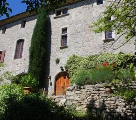 Maison de 7 chambres avec jardin clos a Ferrieres les Verreries