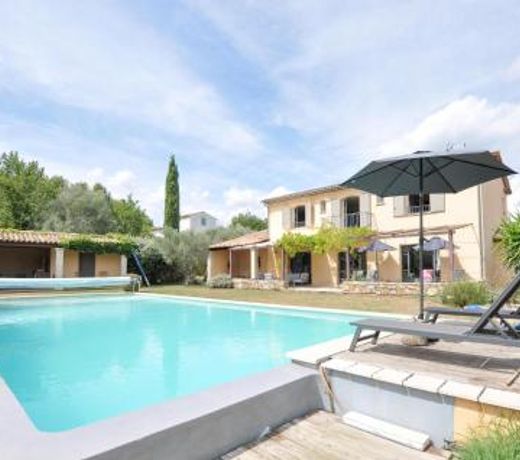 Nice home in Fayence with Outdoor swimming pool, WiFi and Sauna