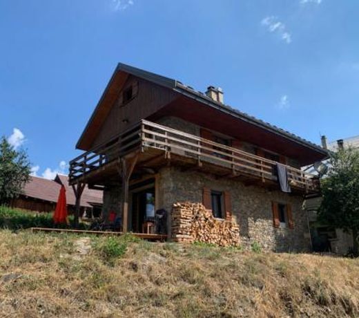 Chalet Albiez-Montrond, 5 piÃ¨ces, 8 personnes - FR-1-618-18