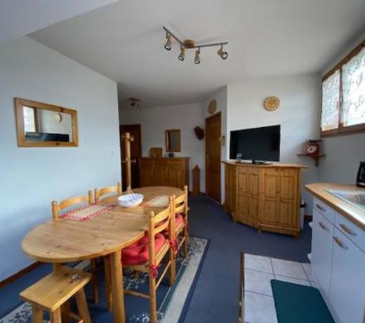 Appartement Albiez-Montrond, 2 piÃ¨ces, 6 personnes - FR-1-618-20