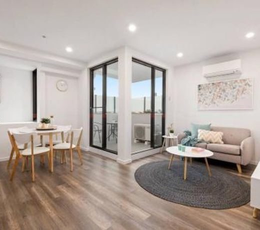 Boutique Heidelberg Heights 2BR Apartment 105