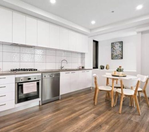 Boutique Heidelberg Heights 2BR Apartment 105