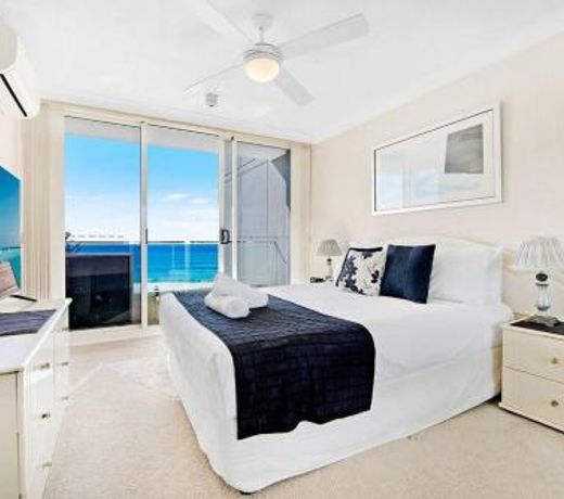 Southern Cross - Hosted by Burleigh Letting