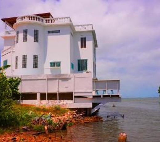 See Belize RELAXING Sea View Studio with access to Infinity Pool
