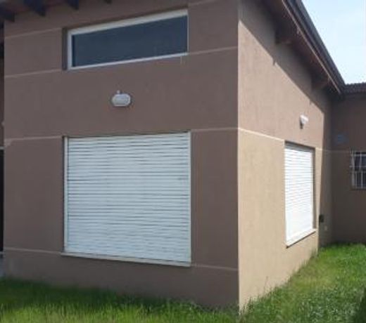 Casa F.U.Camet a 50 mts del mar y 100 mts playa