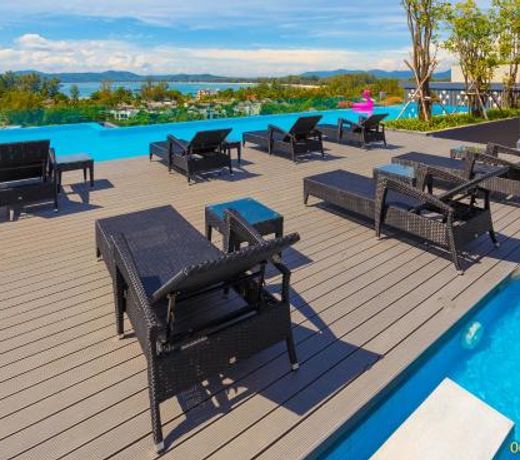 The Aristo Beach by Holy Cow, studio, mountain view