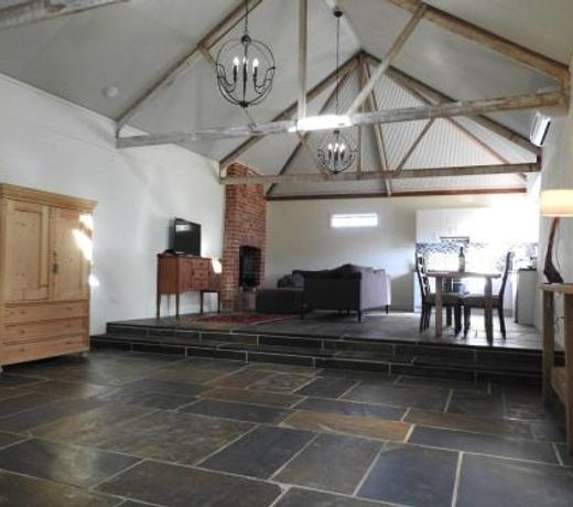 Grape Pickers Cottage