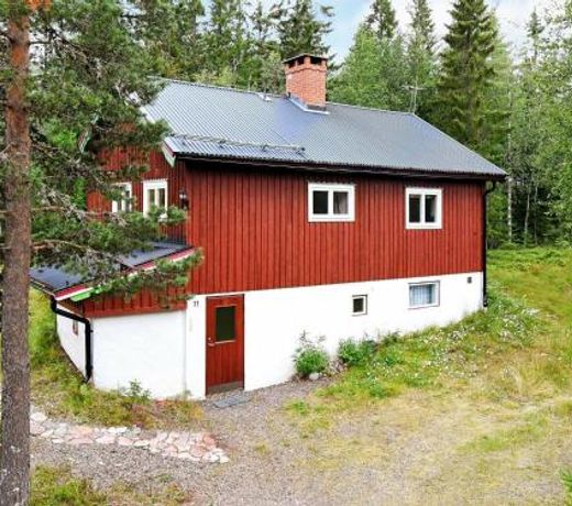 8 person holiday home in S LEN