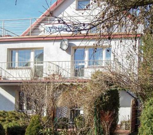 Nice apartment in Uniescie with 2 Bedrooms and WiFi