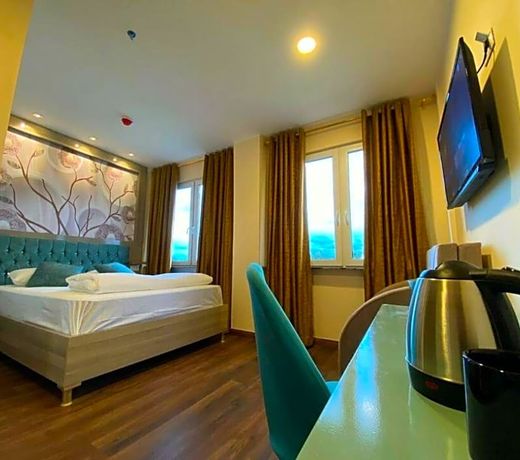 Hotel Grand Inn