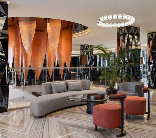 Seven Visions Resort and Places, the Dvin