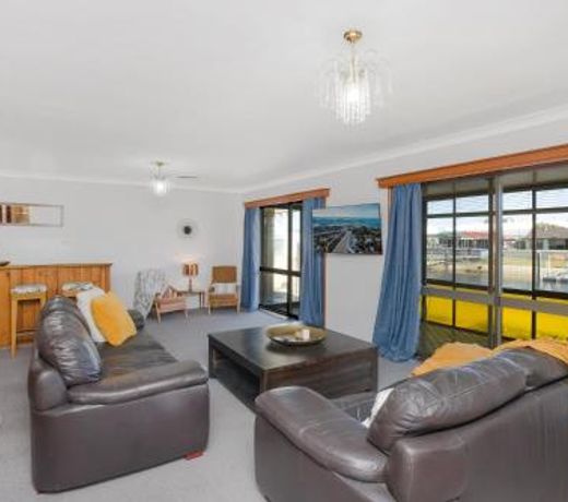 31 Cornwallis Close