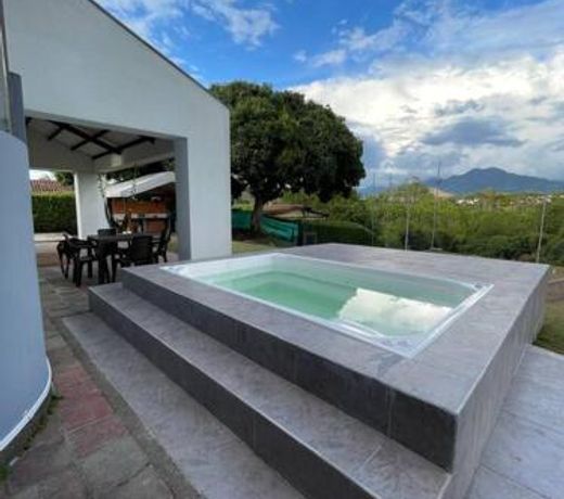 Casa de lujo campestre con jacuzzi