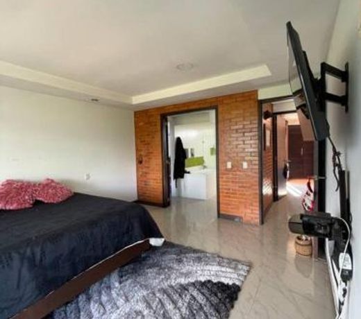 Casa de lujo campestre con jacuzzi