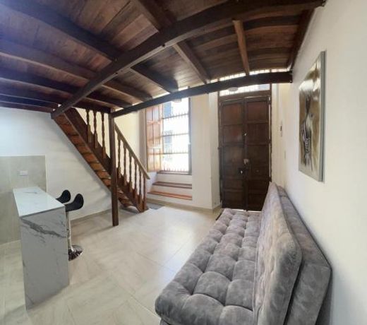 Agradable casa en Buga junto a la basÃ­lica