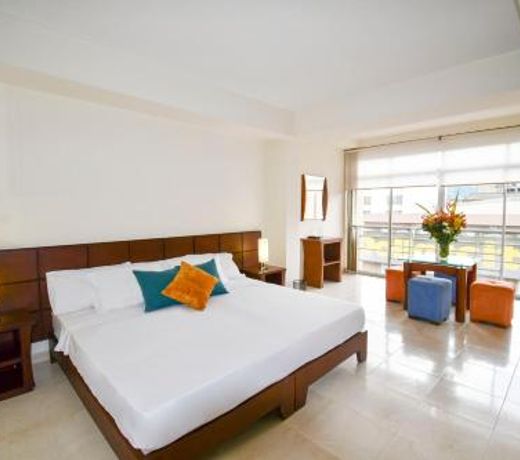 Hotel Monarca Armenia