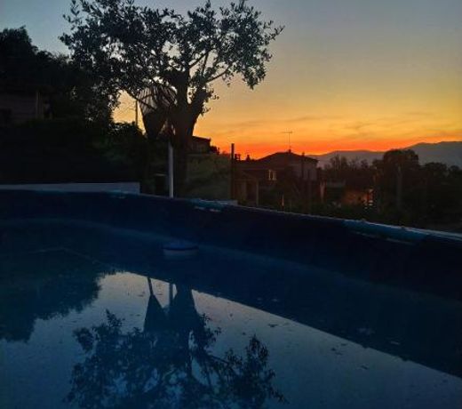 Hauzify I Ca la Nena Morena