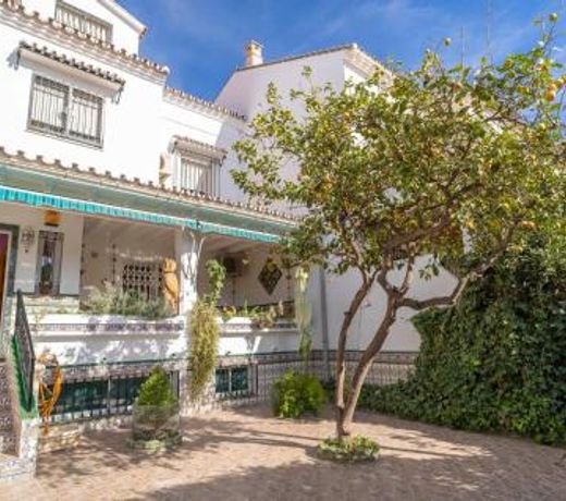 Beautiful home in Torre del Mar with Outdoor swimming pool, WiFi and 3 Bedrooms