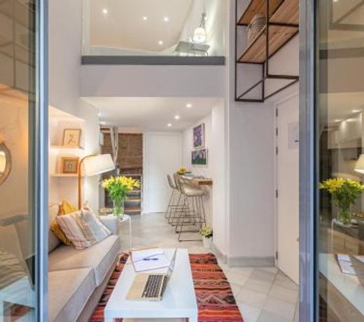 Loft duplex Sevilla wall