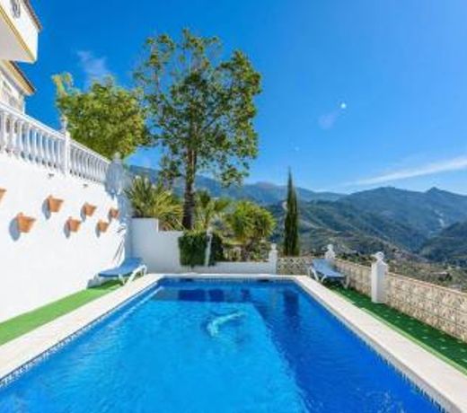 Villa El Puerto de Canillas Canillas de Albaida by Ruralidays