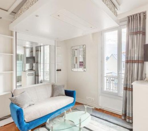 Paris Eiffel Studio