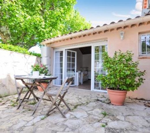 Awesome home in Mouans-Sartoux with Outdoor swimming pool and WiFi